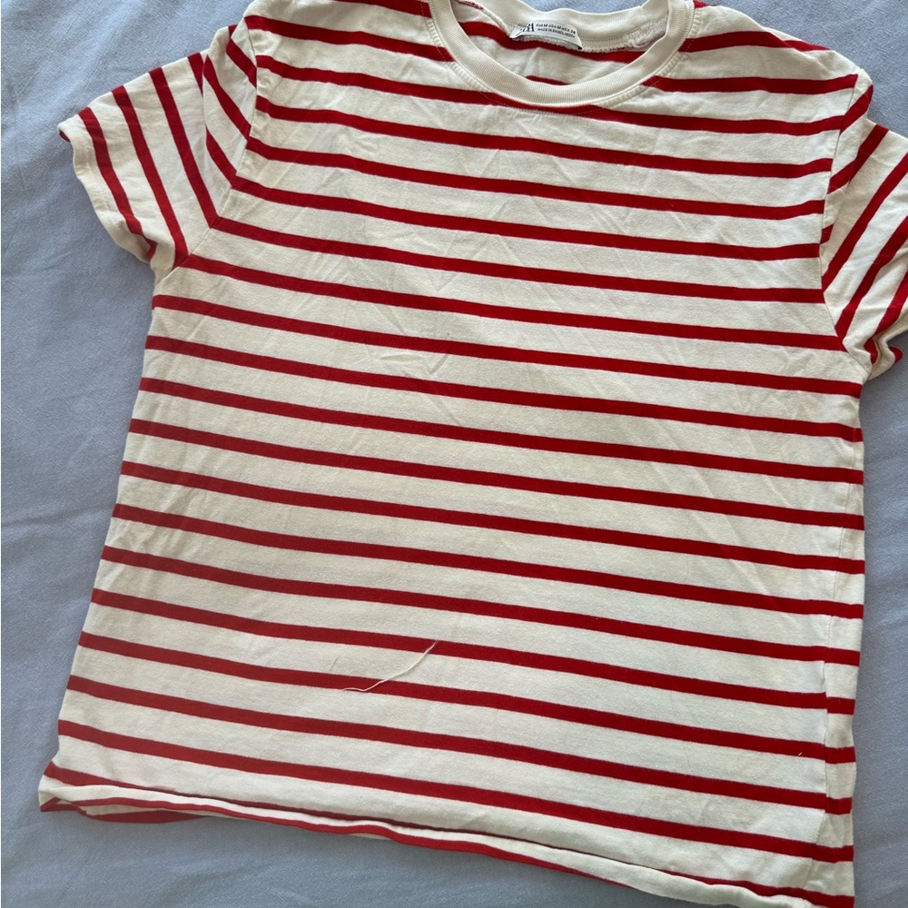 H&M Red and White Striped Short Sleeve Tee